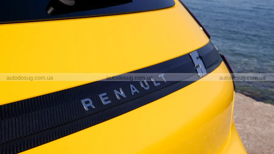 Renault 5 E-Tech підкорив не лише дизайном