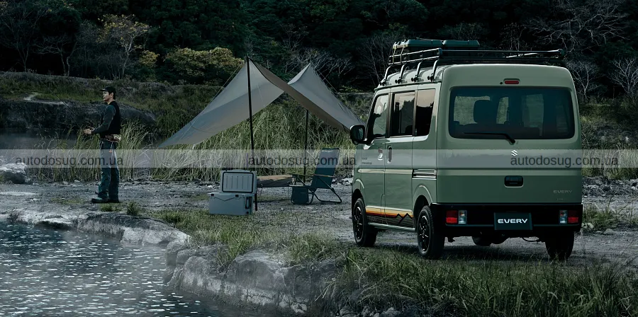 Suzuki освіжила Every і не відмовилась від ручних вікон