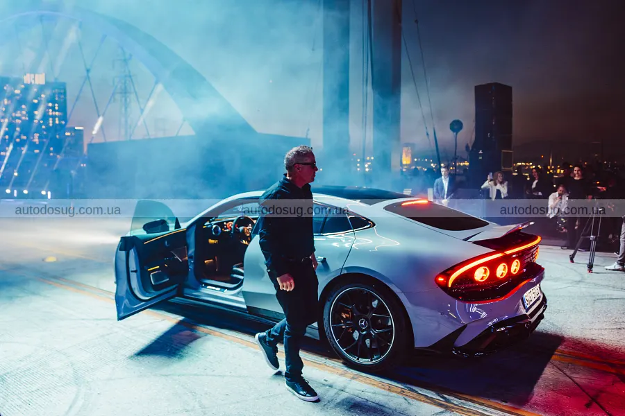 Ціни на електричний Mercedes-AMG GT здивували