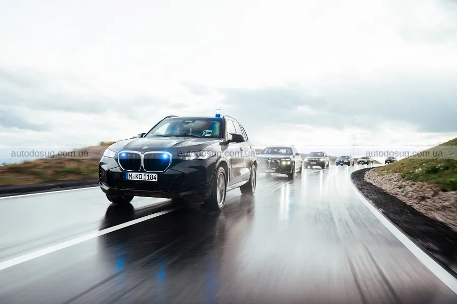 Броньовані BMW 7-Series і X5 показали в дії