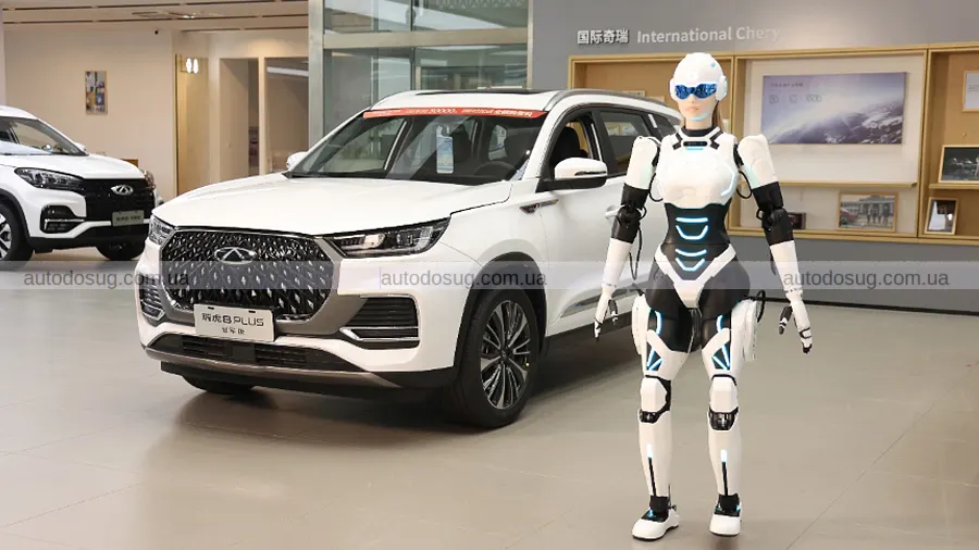 BYD виводить роботів у свої автосалони