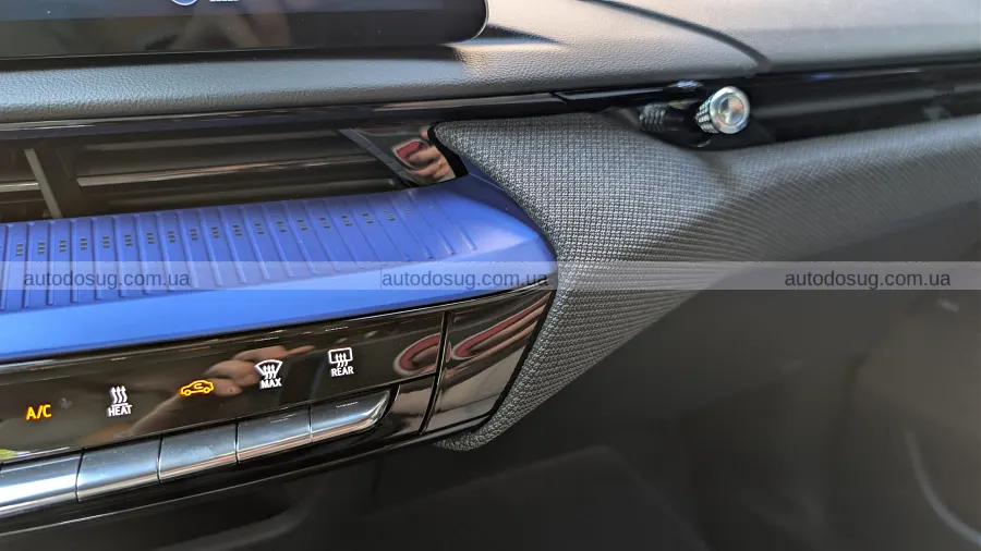 Cadillac Optiq-V дивує не лише швидкістю