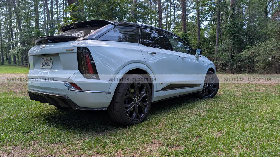 Cadillac Optiq-V дивує не лише швидкістю