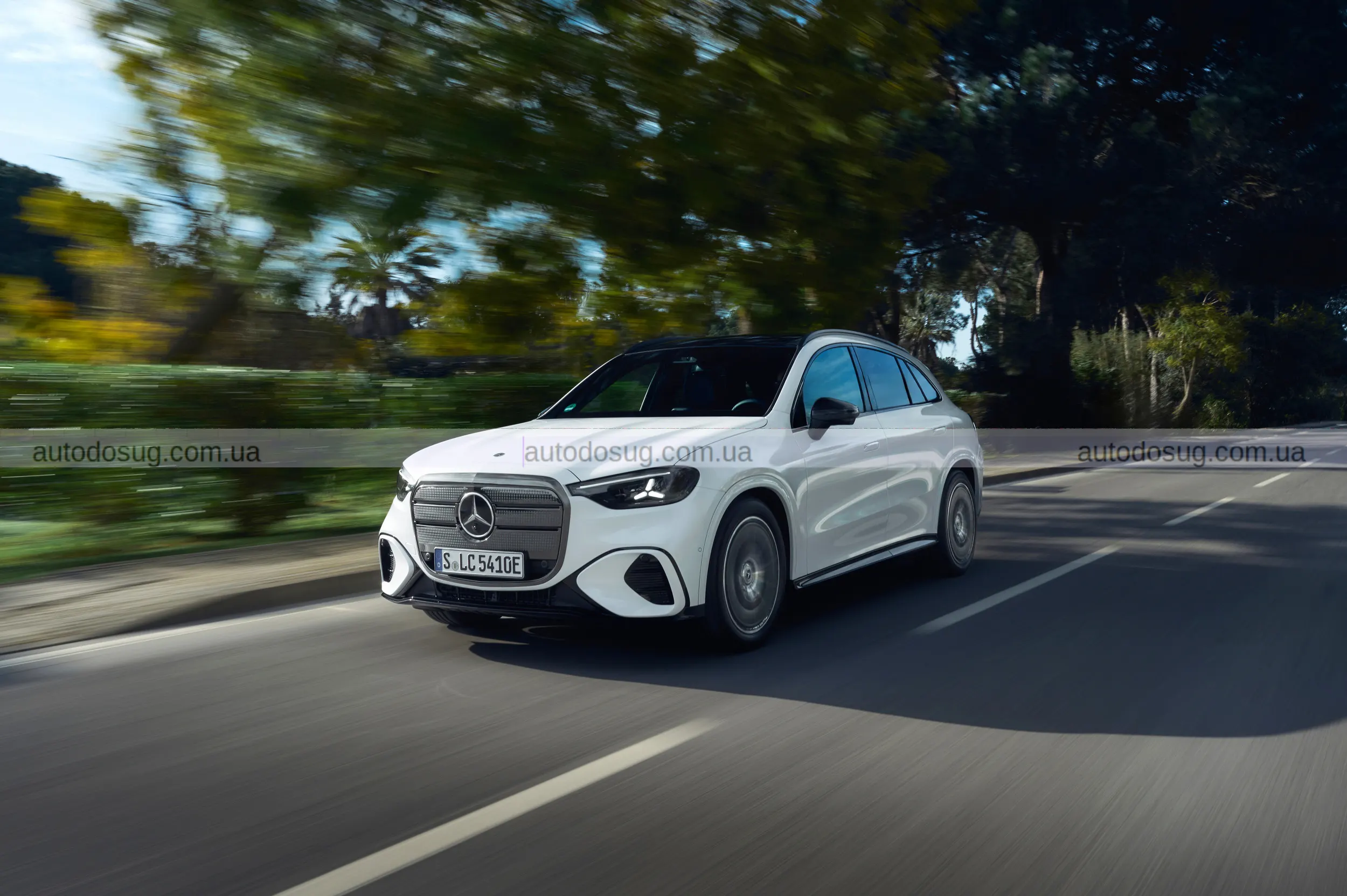 Електричний Mercedes GLC став дешевшим у Європі