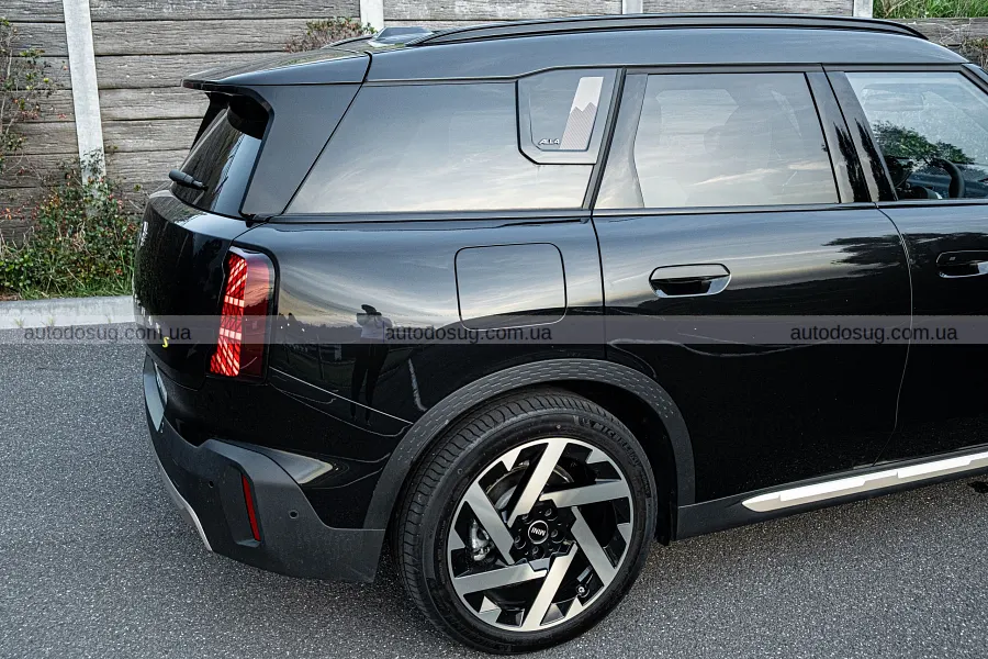 Електричний Mini Countryman здивував характером