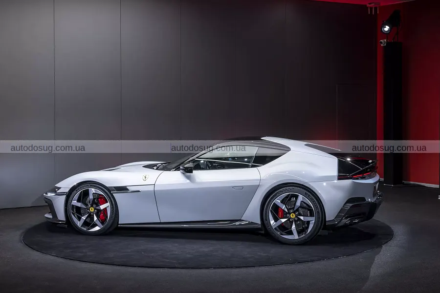 Ferrari підігріла чутки про механіку з автоматом