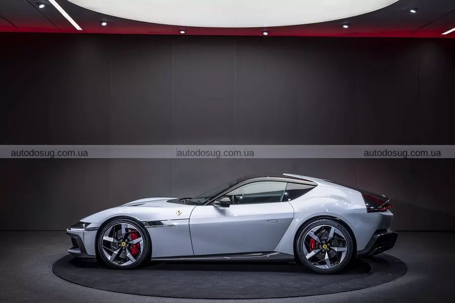 Ferrari підігріла чутки про механіку з автоматом