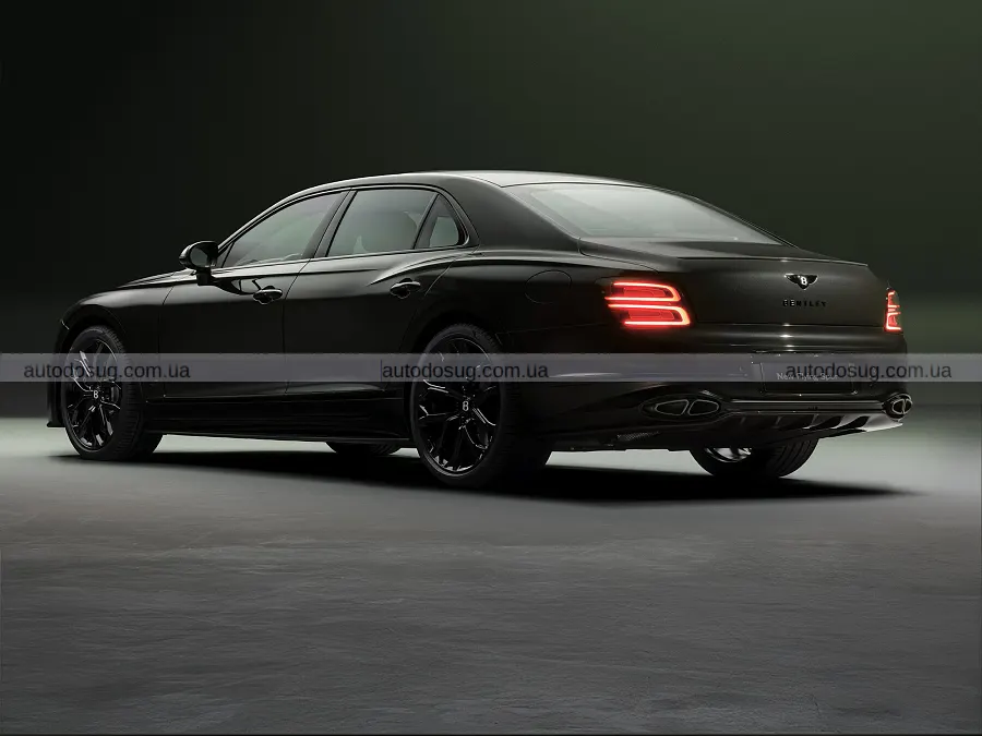 Flying Spur змінив обличчя і порвав з традицією