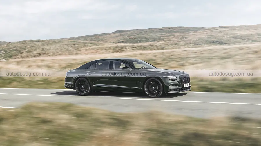 Flying Spur змінив обличчя і порвав з традицією