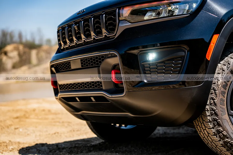 Grand Cherokee знову отримав Trailhawk і Overland