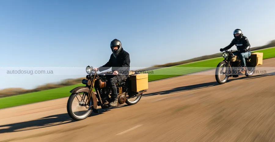 Гараж Момоа поповнили електричні Harley і Land Rover
