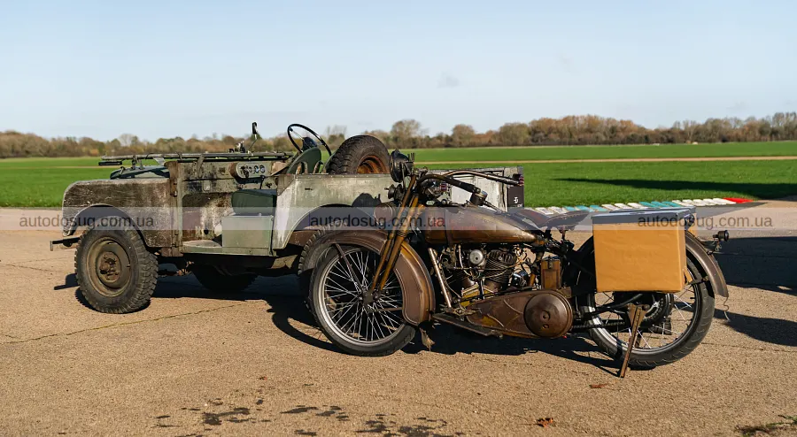 Гараж Момоа поповнили електричні Harley і Land Rover