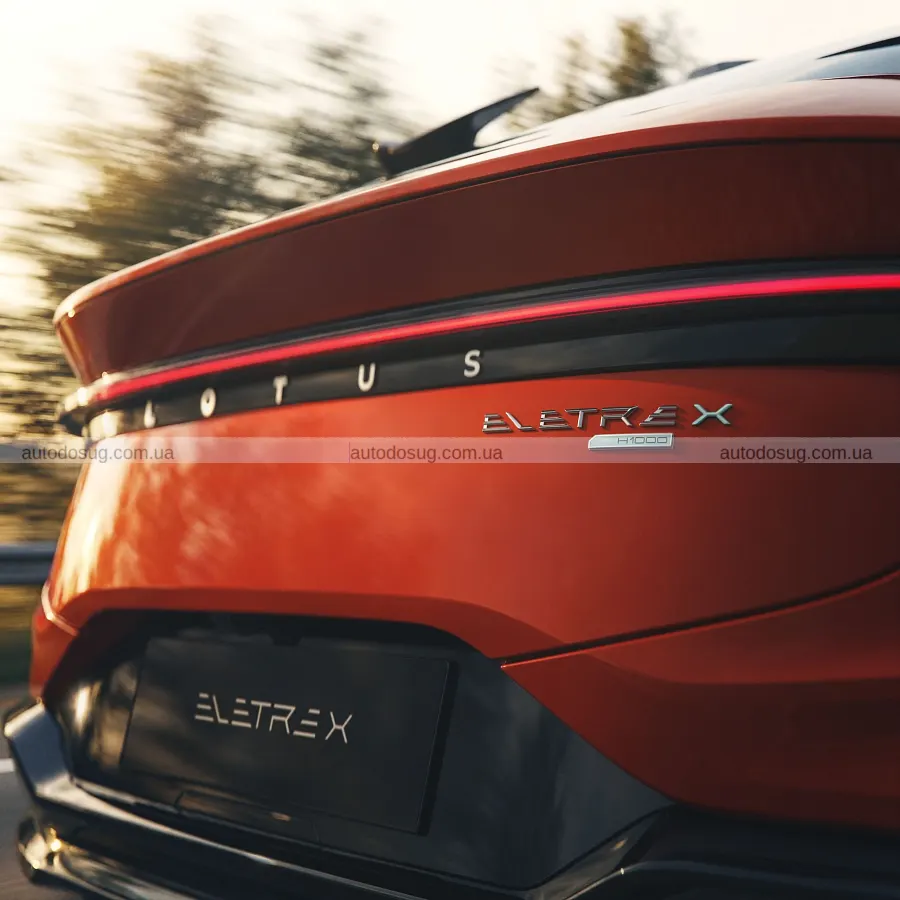 Гібридний Lotus Eletre X дістався Європи