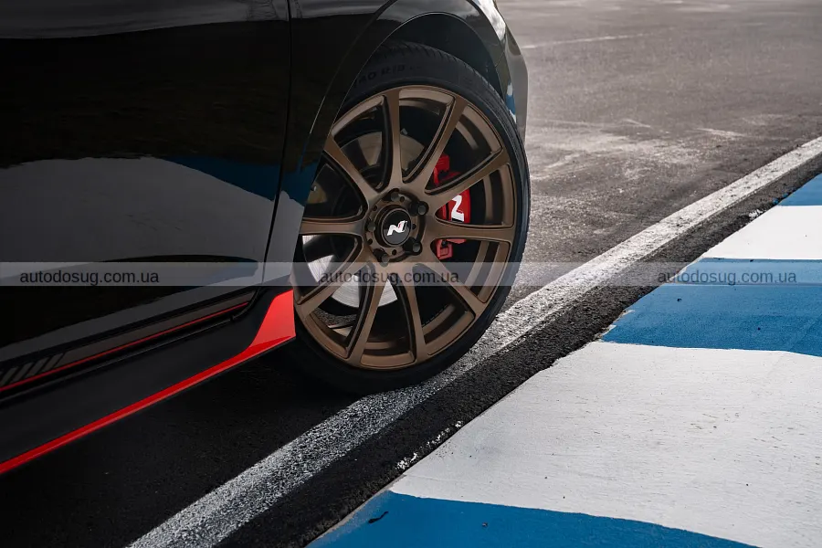 Hyundai i20 N отримав прощальну Shadow Edition