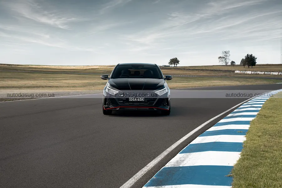 Hyundai i20 N отримав прощальну Shadow Edition