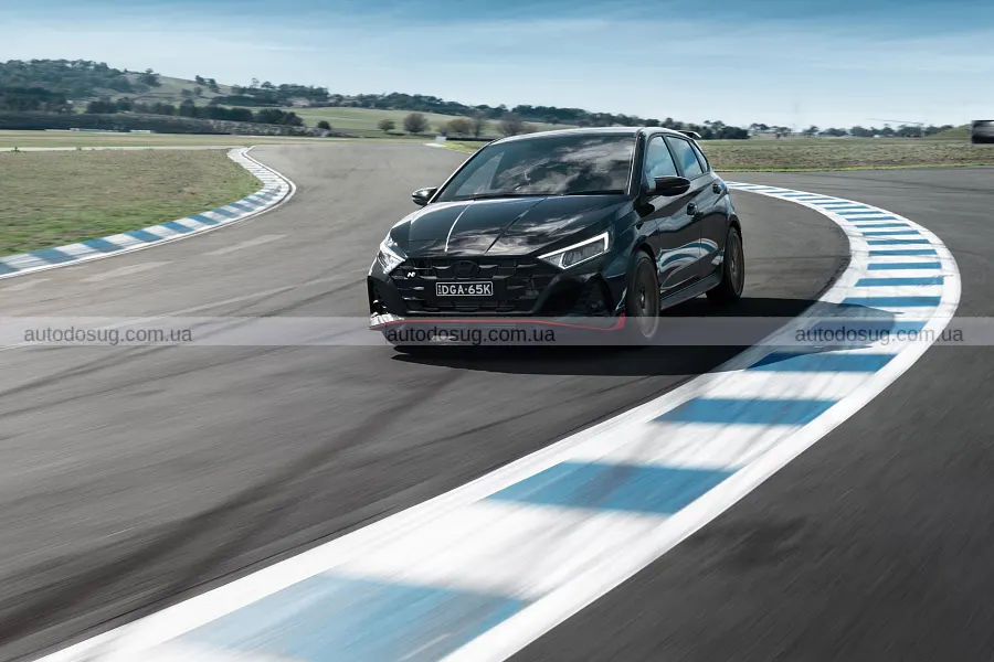 Hyundai i20 N отримав прощальну Shadow Edition