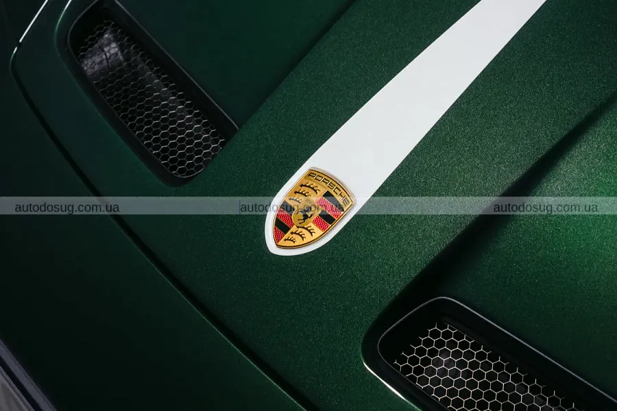 Ювілейний Porsche 911 GT3 отримав британський характер
