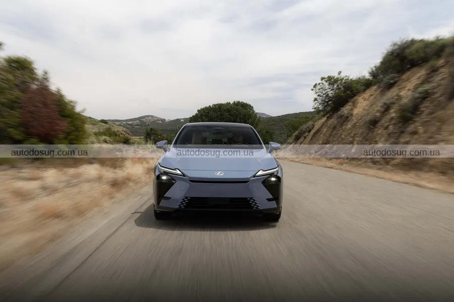 Lexus ES довго шукали баланс у підвісці