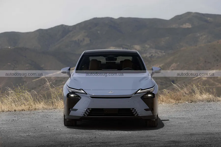 Lexus ES довго шукали баланс у підвісці