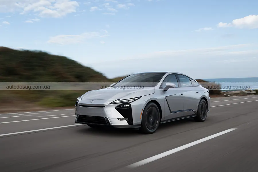 Lexus ES довго шукали баланс у підвісці
