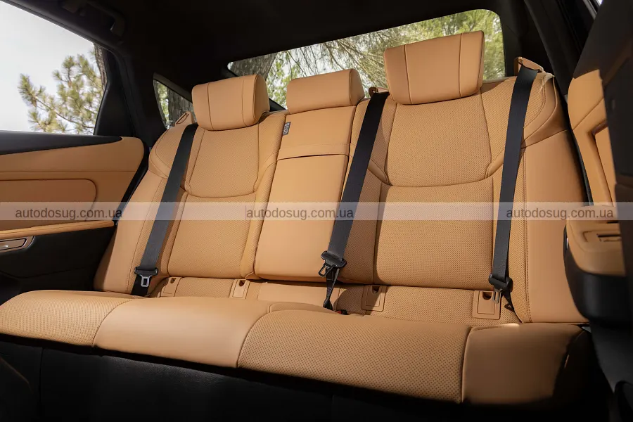 Lexus ES довго шукали баланс у підвісці