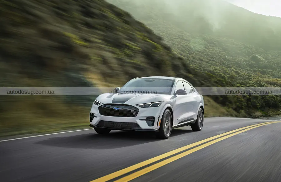 Майбутнє Ford Mach-E зависло без нової платформи