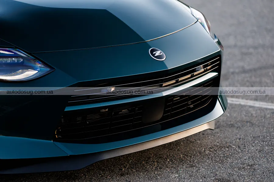 Nissan Z повернув у дизайн п’ять знаків минулого