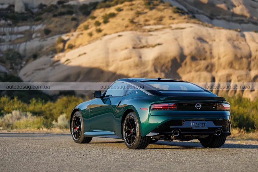 Nissan Z повернув у дизайн п’ять знаків минулого