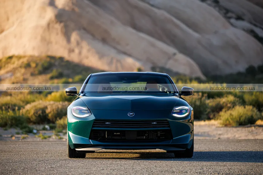 Nissan Z повернув у дизайн п’ять знаків минулого