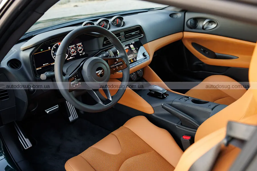 Nissan Z повернув у дизайн п’ять знаків минулого