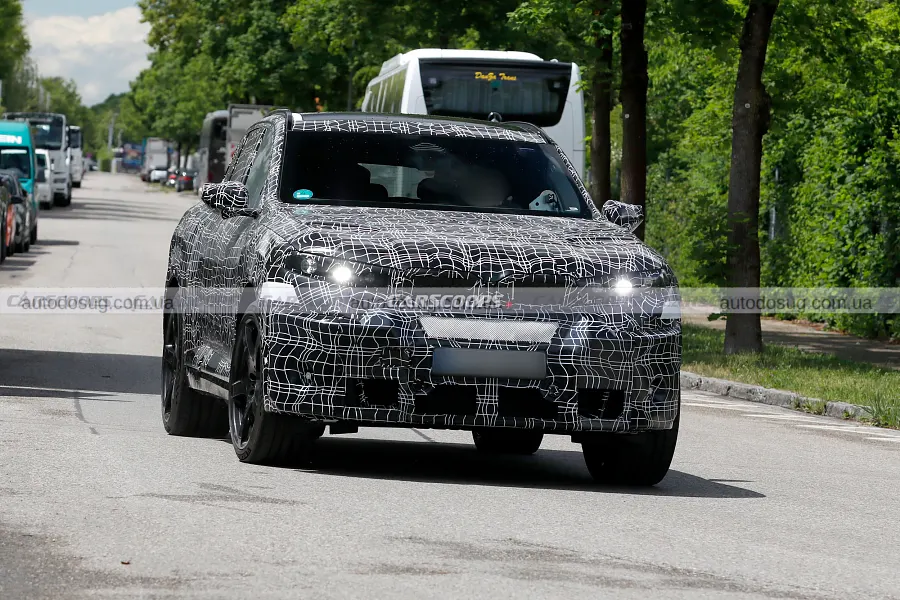 Новий BMW iX5 M засвітив агресивний дизайн