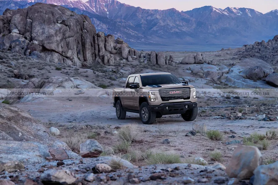 Новий GMC Sierra вразив салоном із 60 дюймами