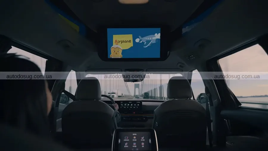 Новий Kia Carnival став вищим і просторішим