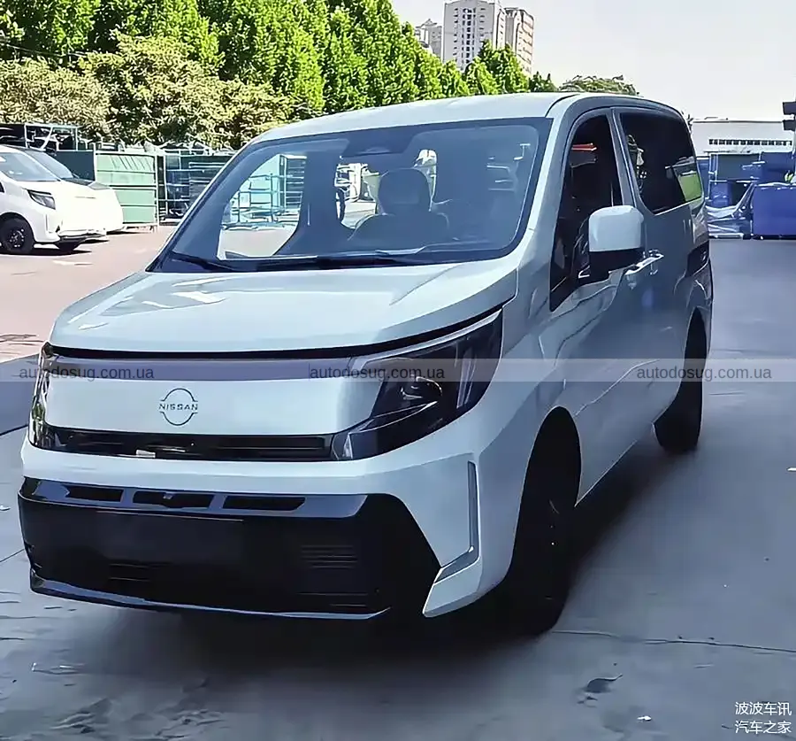 Оновлений Nissan NV200 отримав plug-in hybrid