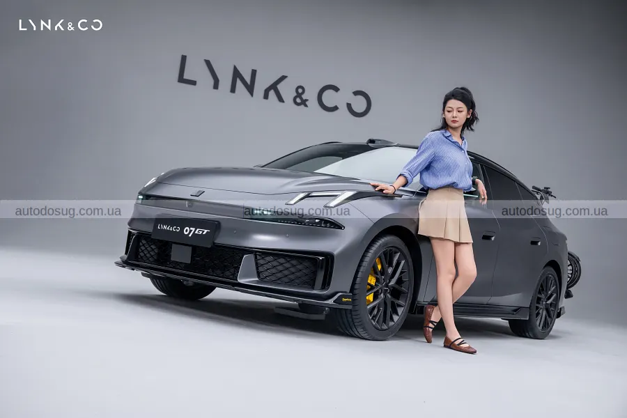 Перший універсал Lynk & Co показав характер