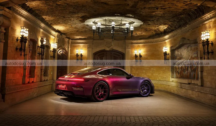Porsche перетворила 911 GT3 на яскравий артоб’єкт