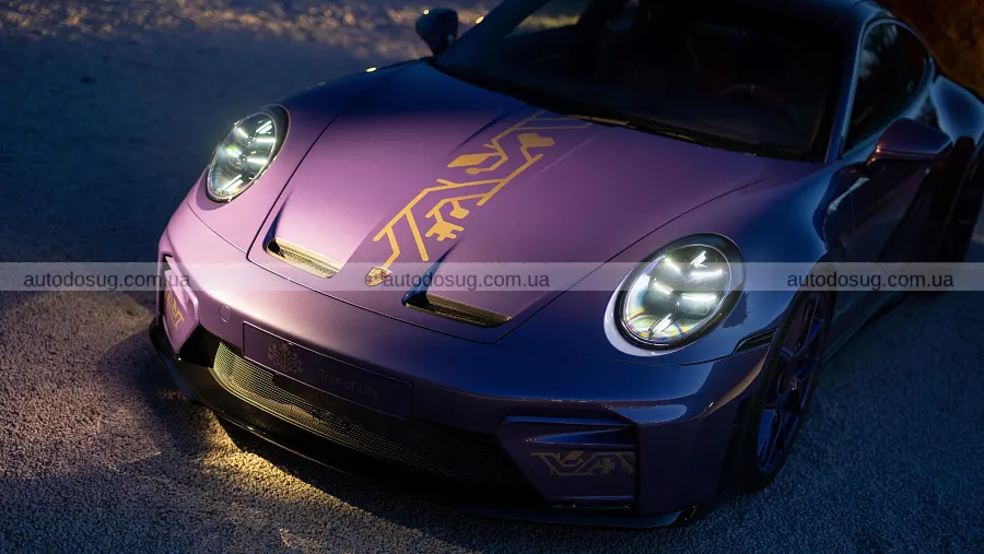 Porsche перетворила 911 GT3 на яскравий артоб’єкт