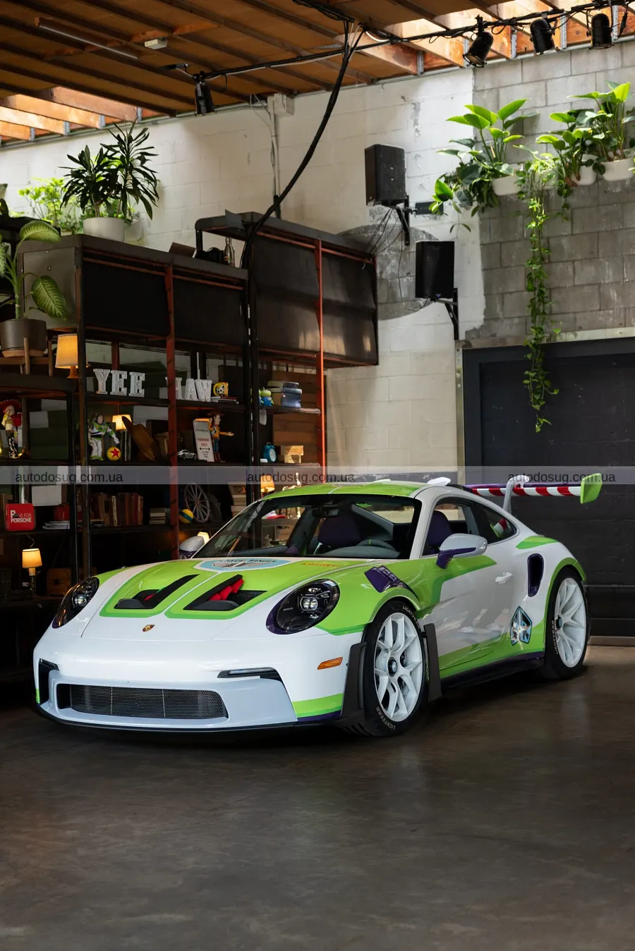 Porsche привезе на прем’єру три 911 з Toy Story 5