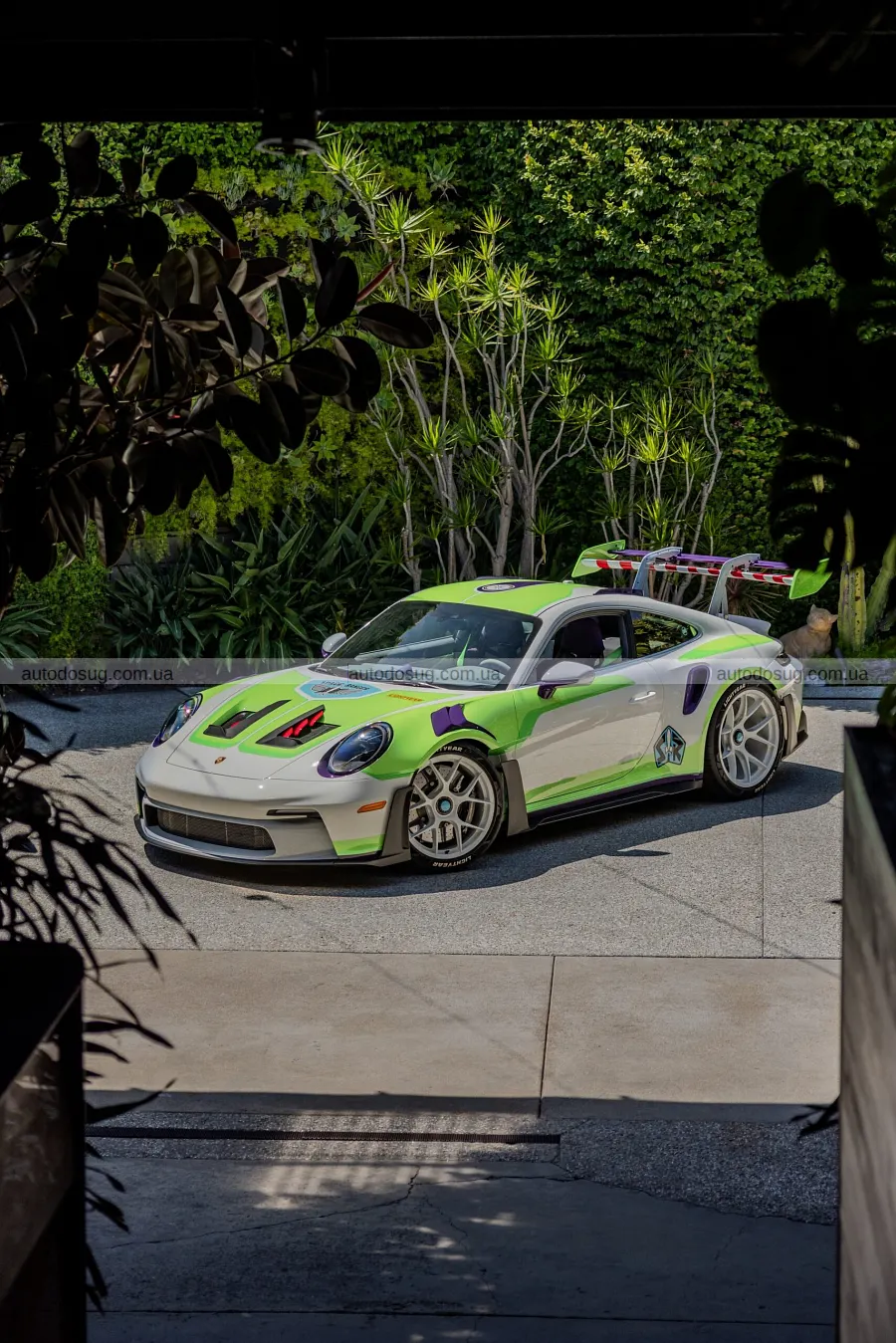Porsche привезе на прем’єру три 911 з Toy Story 5