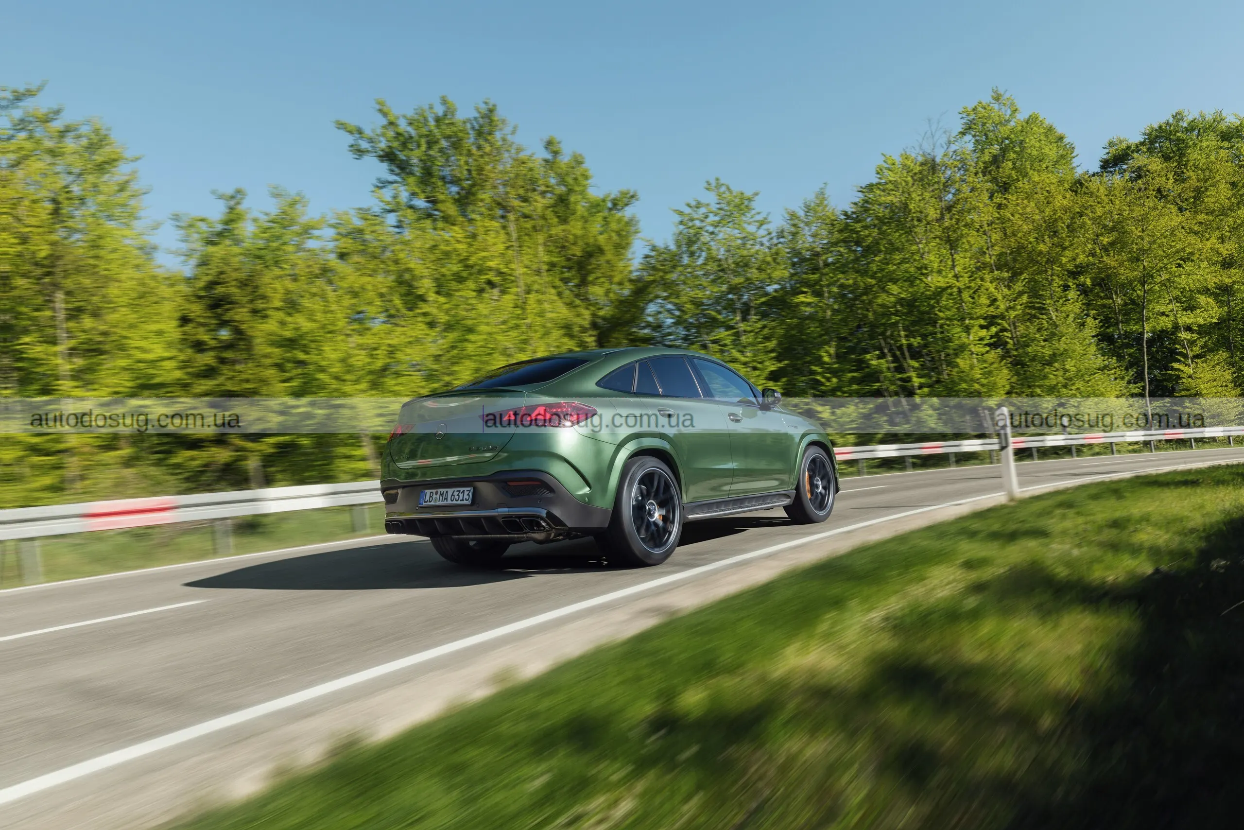 Потужні Mercedes-AMG GLE і GLS отримали новий V8