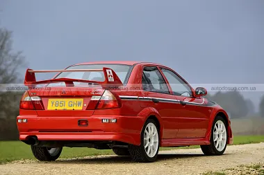 Повернення Lancer веде Mitsubishi до Nissan Sentra