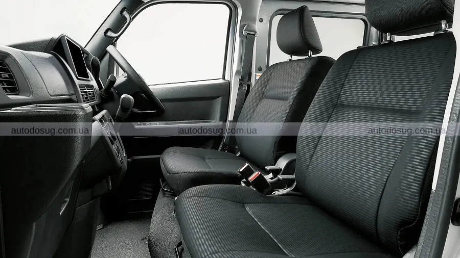 Subaru освіжила Sambar Van і посилила безпеку