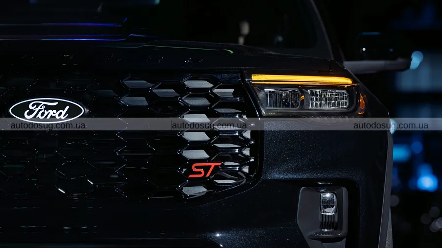 Темний пакет зробив Ford Explorer ST виразнішим