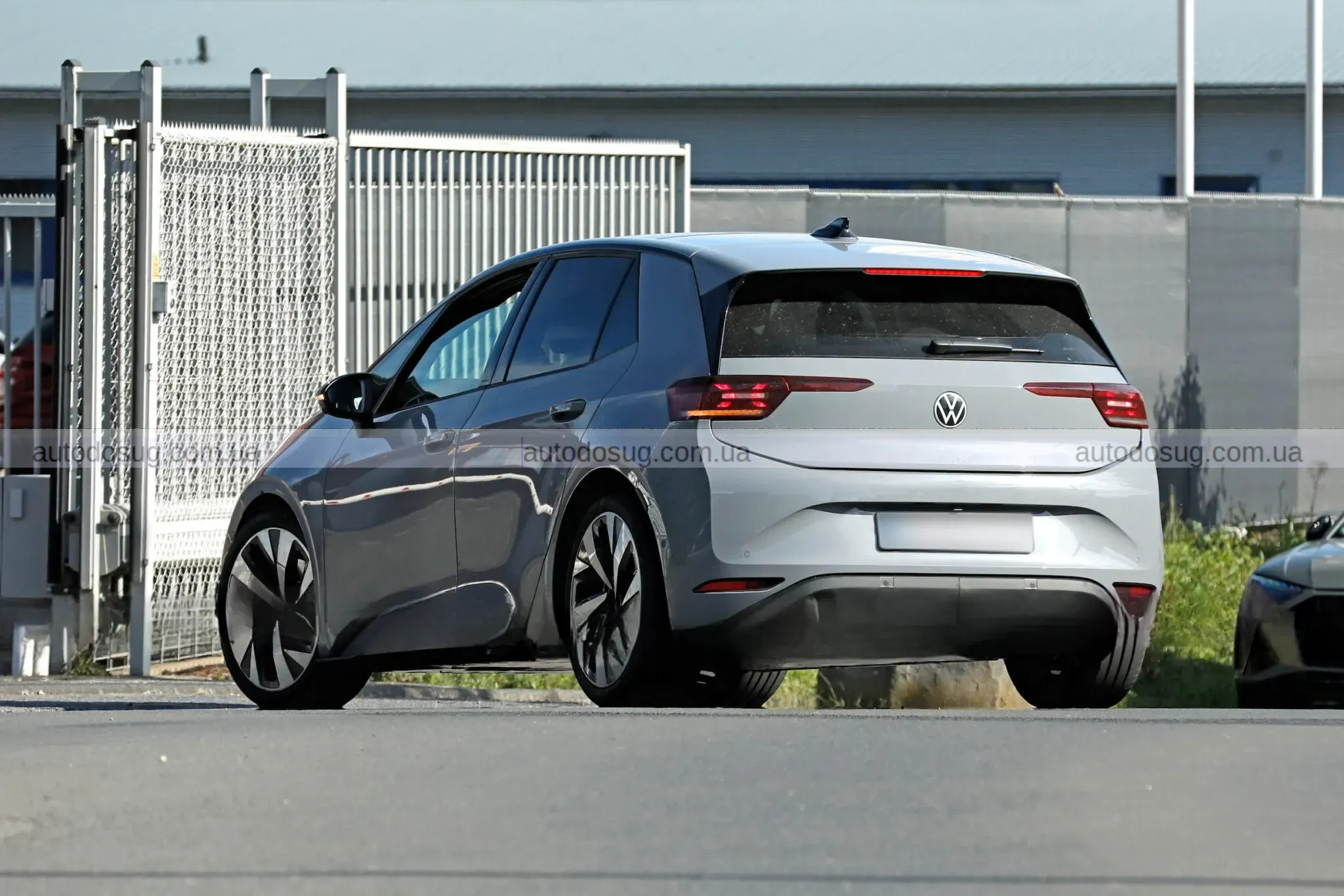 Volkswagen вивів на тести гарячий ID.3 Neo