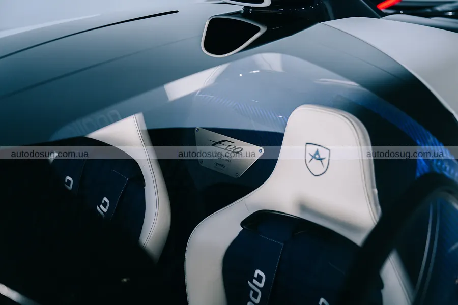 Apollo Evo привіз у Гудвуд Caribbean Dragon