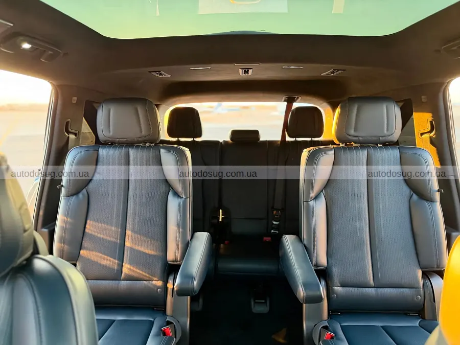 Cadillac Escalade IQ подешевшав на $47 тисяч за рік