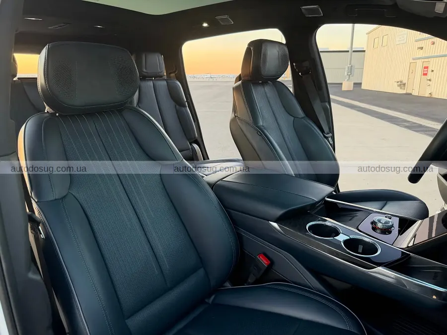 Cadillac Escalade IQ подешевшав на $47 тисяч за рік