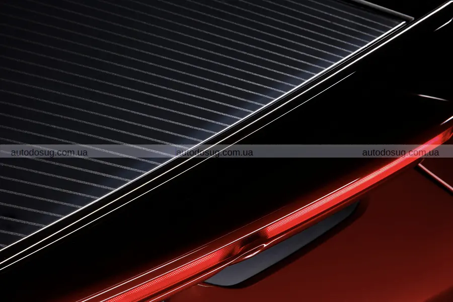 Ferrari повернула три педалі у 12Cilindri