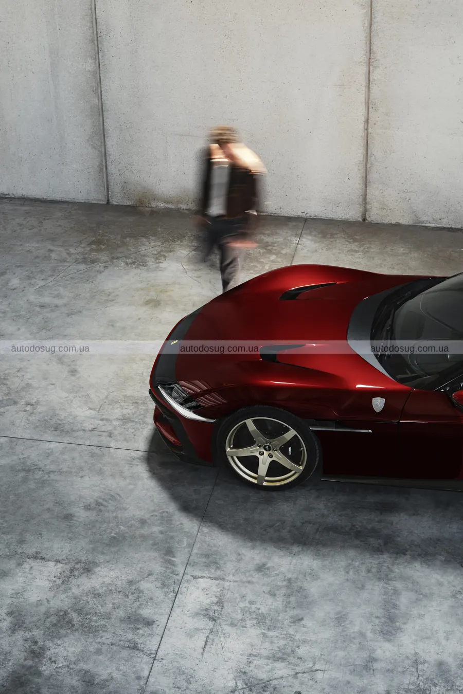 Ferrari повернула три педалі у 12Cilindri