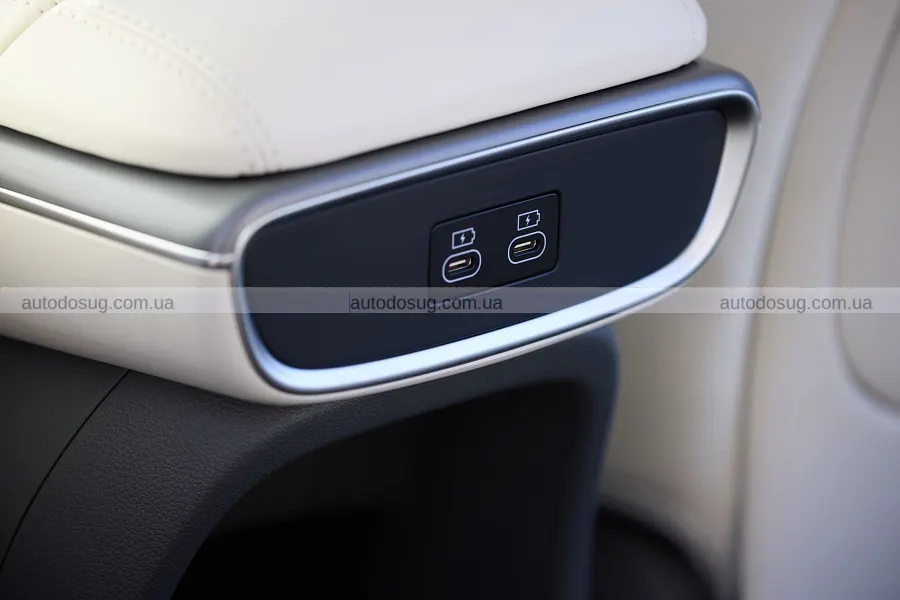Genesis GV60 оновився і став дешевшим